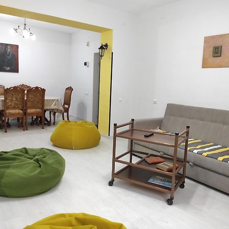 Ners Guest House Gyumri Esterno foto